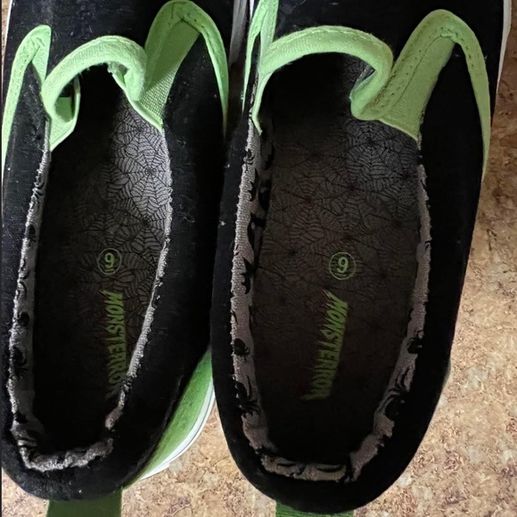 Frankenstein / Bride of Frankenstein Shoes - Picture 3 of 3